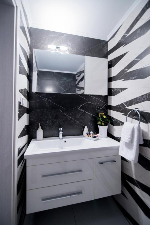 Majestic Penthouse In The Heart Of Patra Apartman Kültér fotó