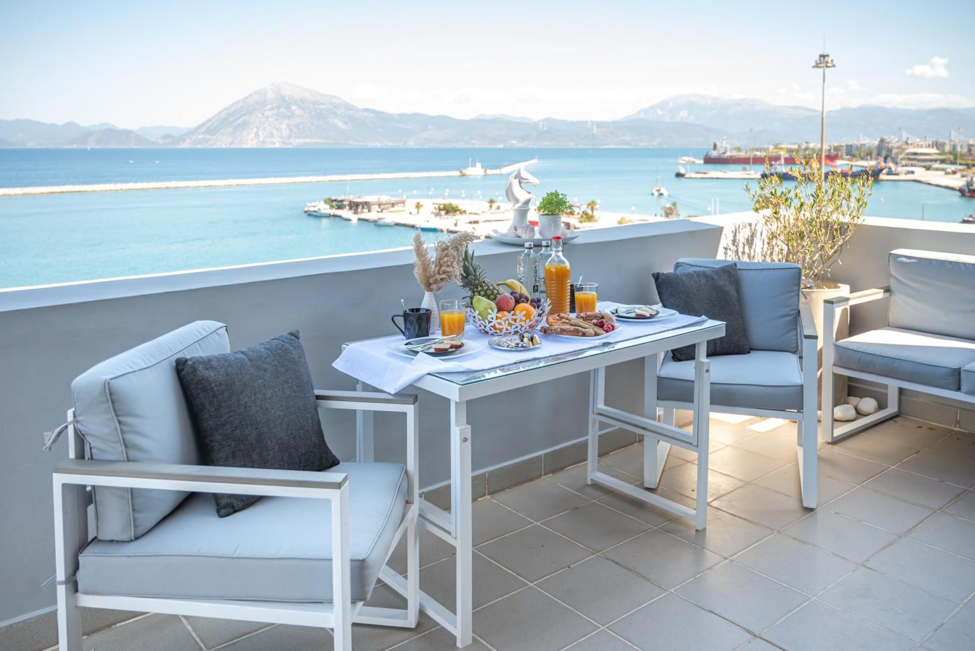 Majestic Penthouse In The Heart Of Patra Apartman Kültér fotó